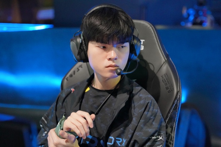 与怀疑并存 与怀疑并存