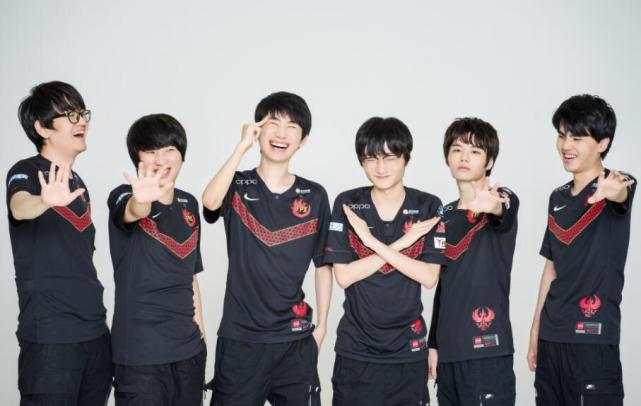 递与前场高 递与前场高