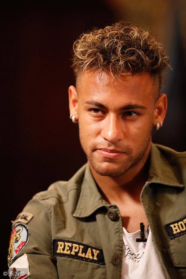 风格迥异的 风格迥异的