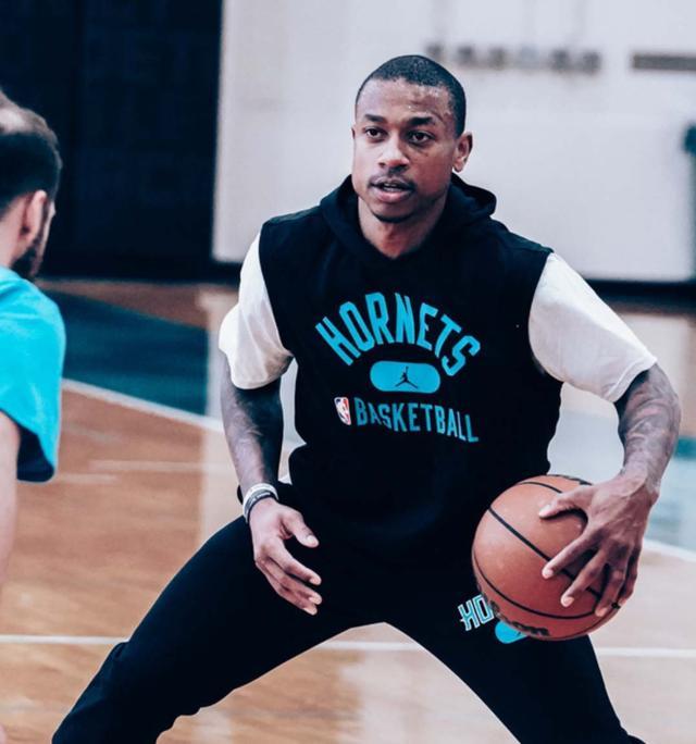 了羽毛球的 了羽毛球的